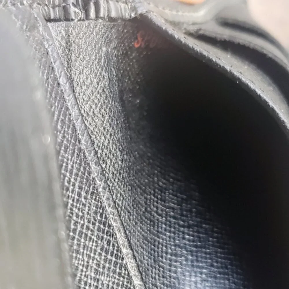 Louis Vuitton Epi Elise Wallet - Black